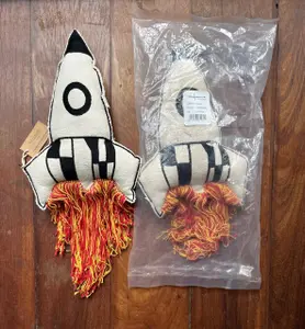 CUSHION ROCKET