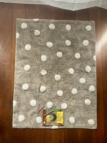 TAPETE POLKA DOT GRIS/ TOPOS CINZA